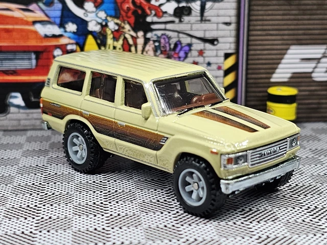Voiture Miniature Hot Wheels Premium 2024 - Toyota Land Cruiser FJ60 Terra Trek échelle 1:64