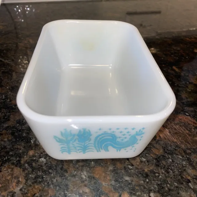 Pyrex Refrigerator Dish Amish Butterprint Turquoise Rooster 502 NO LID Very Nice