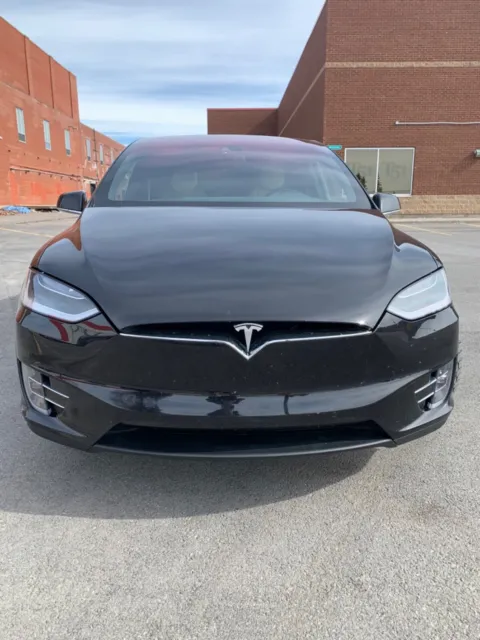 Tesla: Model X