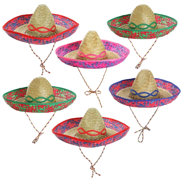 Hoog Contrastbeeld Van Mexicaanse Hoeden/sombrero's in De Hemel Bij Ni Hoog Contrastbeeld Van Mexicaanse Hoeden/sombrero's in De Hemel Bij Ni