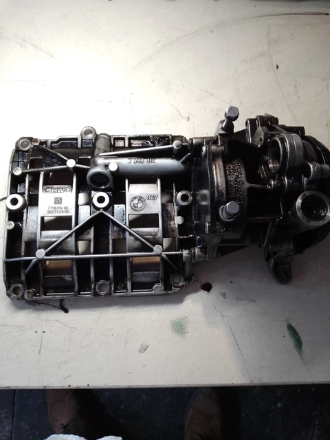 ELRING 522.900 Joint De Pompe À Vide Pour BMW E81 E87 E46 E90 E91 E60