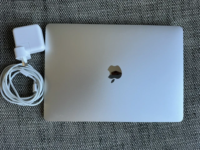 Apple MacBook Air 13in (256GB SSD, M1, 8GB) Laptop - Sliver