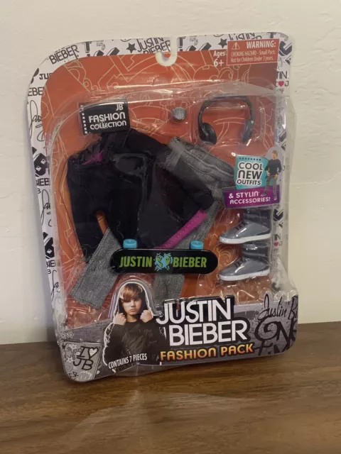 Justin Bieber Fashion Pack, Skateboard, Headphones, Black Shirt, Jeans, New!