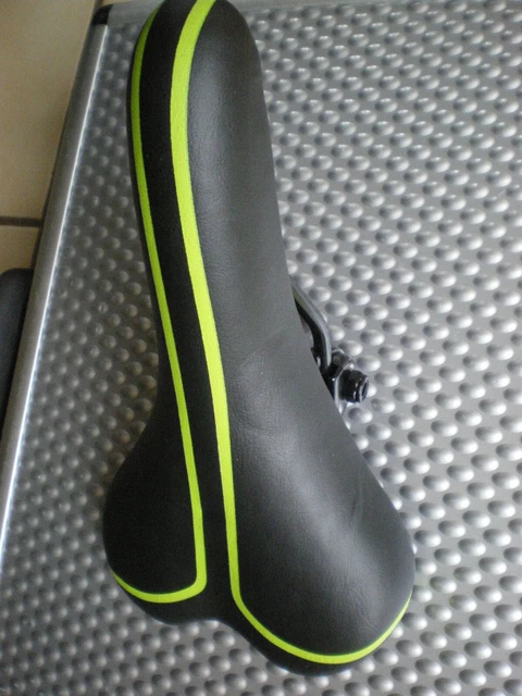 Wittkop Rennrad MTB Fahrrad Sattel Unisex Schwarz/Grün Streifen mit Klobe