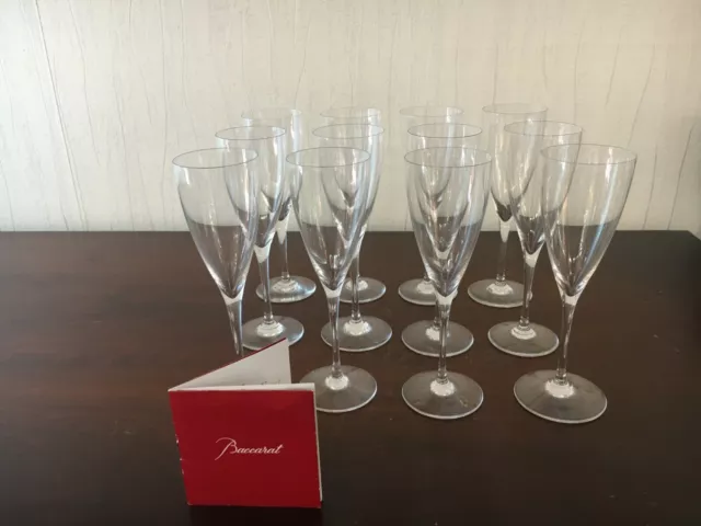 12 flûtes à champagne modèle Perfection en cristal de Baccarat (prix à la pièce)