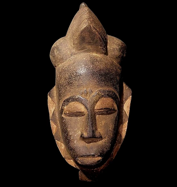 African Tribal Face Mask Wood Hand Carved Vintage Wall Hanging Guro mask -5335