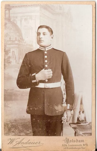 CDV photo Garde Soldat mit Pickelhaube und Busch - Potsdam 1890er