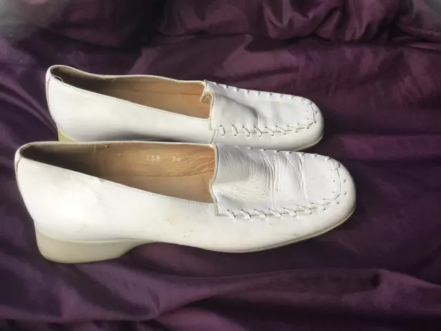 MOCASSINS CUIR BLANC Harcourt .T 36. M F V EUR 10 00 PicClick FR