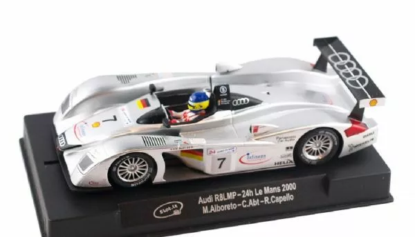 SICA33C Slot.It 1:32 Fahrzeug Audi R8 LMP Le Mans 2000 #7