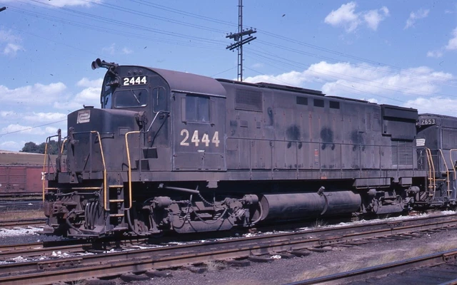 Penn Central C-425 2444 Orig Kodachrome Slide C114