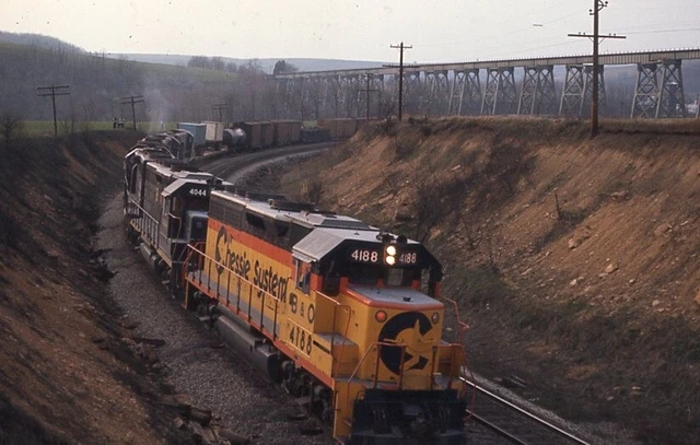 CS/B&O GP40-2 - Number -4188 + 4 w/Train - ORIG - ER - ralx671