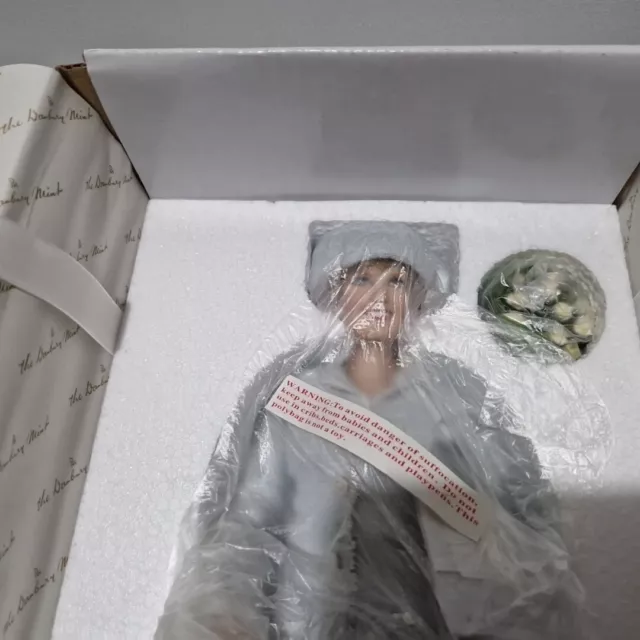 The Danbury Mint Porcelain Collector Doll - Diana at Windsor In Box 2