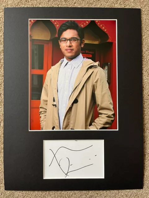 Himesh Patel autograph - signed card