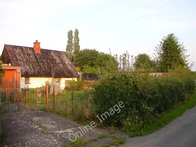 Photo 6x4 Dunchurch-Halfway Lane Cottage with corrugated roof. c2010