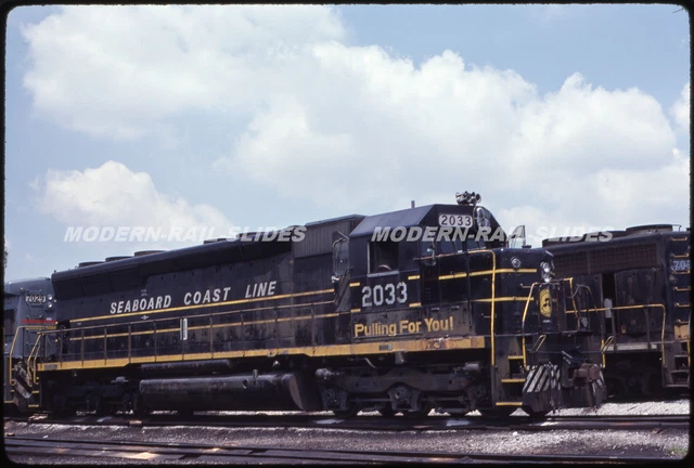 Original slide: SCL Seaboard Coast Line 2033 SD45