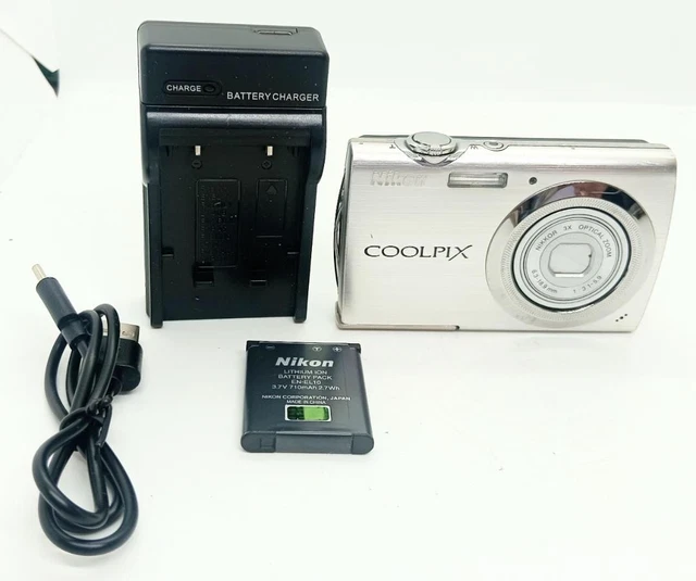 NIKON COOLPIX S230 Digital Camera 3x Optical Zoom Used Silver with