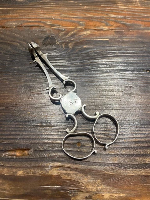 Lovely Georgian Solid Silver Sugar Snips Tongs Shell Shape C1760