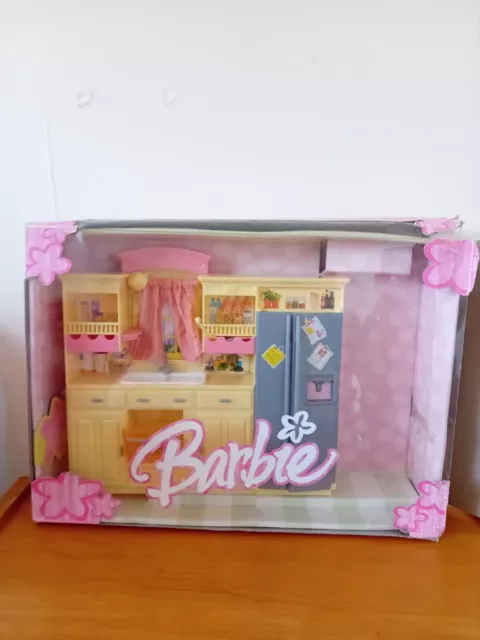 Vintage 2002 Barbie Play All Day Kitchen Mattel & Accessories With Box Vgc