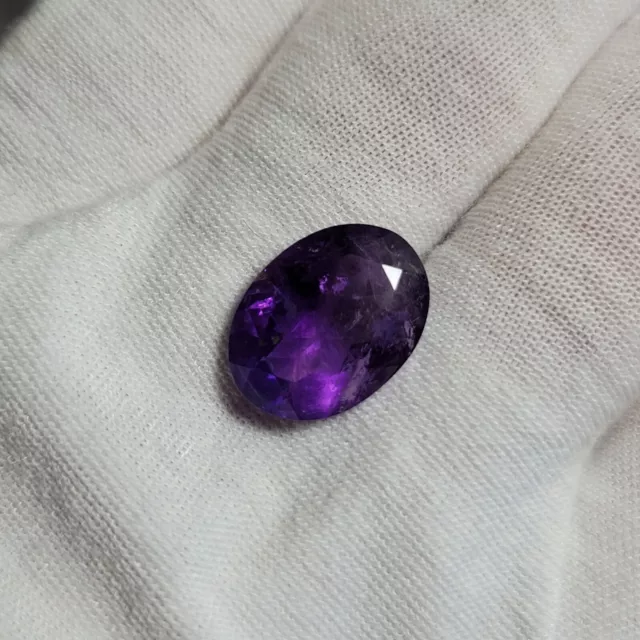 Natural RARE SIBERIAN AMETHYST 8.05ct Handcut Faceted Oval Gemstone; 16x12 (mm)