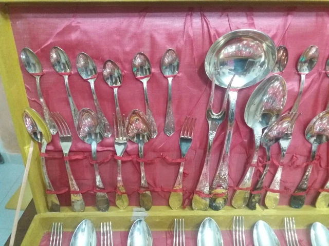 eccellente servizio di posate placcate argento 800 punzonate