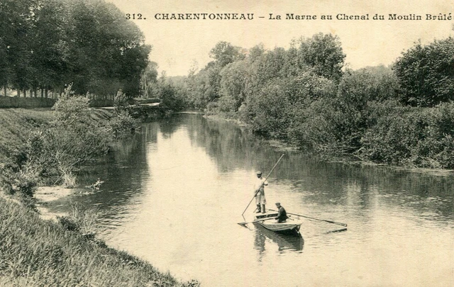 MAISONS ALFORT La Marne au Chenal du Moulin Brûlé in Charentonneau