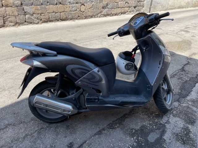 Motorino honda @ 125