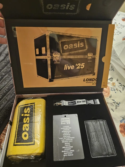 【未開封】Oasis London Wembly 8月2日　VIP BOX 未開封】Oasis London Wembly 8月2日 VIP BOX 未開封】Oasis London