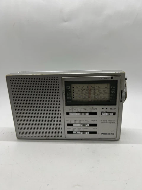 NATIONAL PANASONIC RF-788 FM MW SW1 SW2 SW3 Vintage Radio No Cover