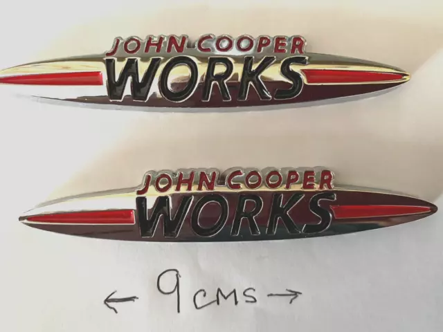 **KOSTENLOSER VERSAND** PAAR 9 cm QUALITÄT JOHN COOPER WORKS METALLABZEICHEN, SELBSTKLEBEND.