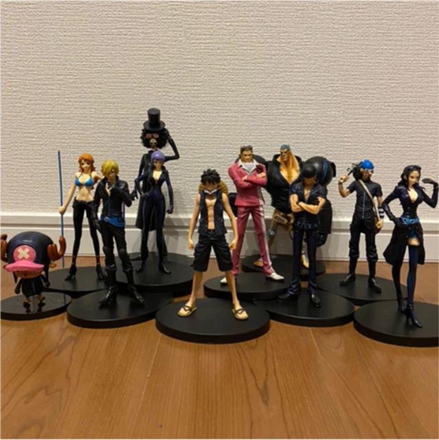 ONE PIECE FIGURE lot of 11 Luffy Zoro Sanji Nami Robin Chopper Brooke