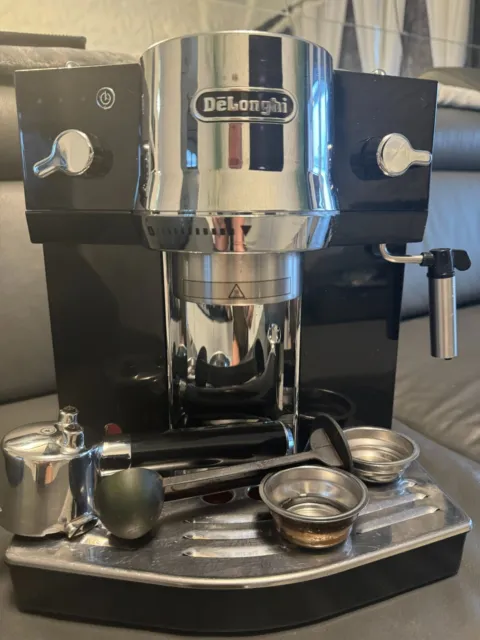 Delonghi espresso coffee machine EC 820.B