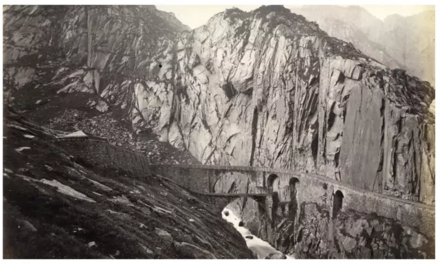 Suisse, Pont du Diable sur la route du col du Saint-Gothard vintage albumen prin