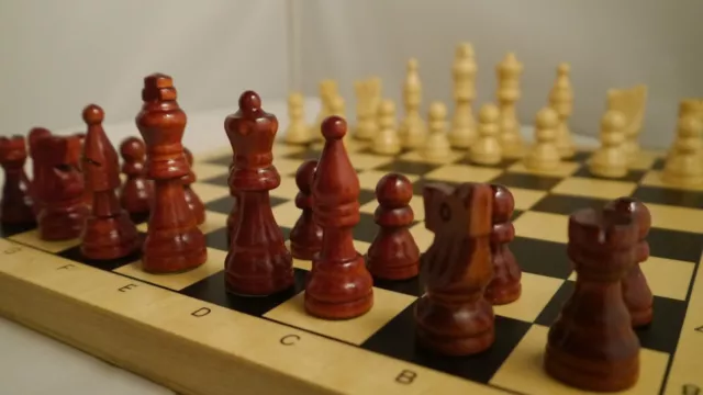 G - Staunton Design Klassiker Schachspiel Schachfiguren Schachbrett Holz Chess