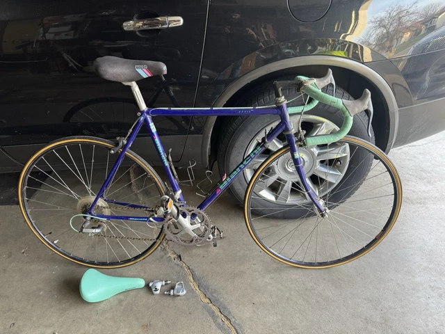 bianchi brava road bike 2006 Vintage Steel Bike, 52cm Small/Medium VINTAGE BIANCHI BRAVA Road Bike