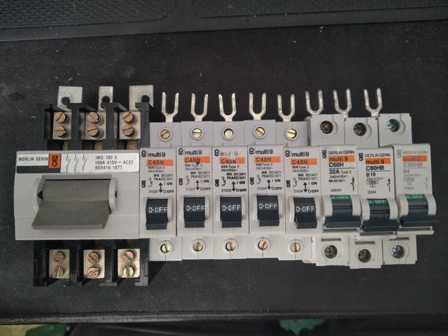 MERLIN GERIN 100A 3 Phase Isolator & Merlin Gerin "Multi 9" MCB Circuit ...
