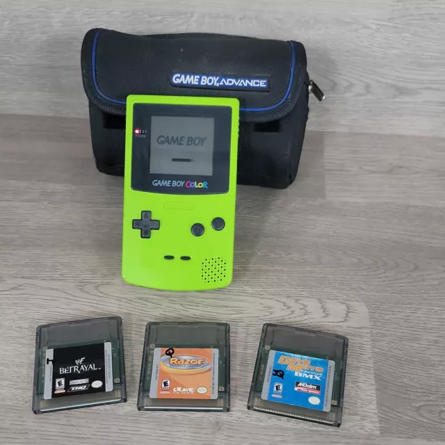 Nintendo Game Boy Color Green Tested & Works Includes 3 Games & Case