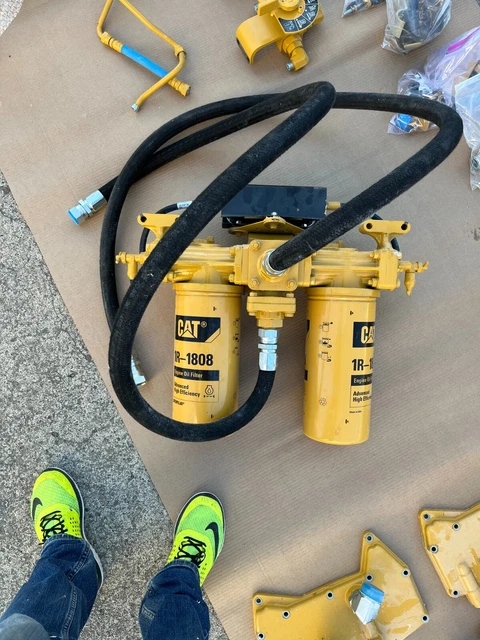 CAT C9.3B DIESEL Engine Oil Filter Assembly With Hoses. 2 Sets . $1,100