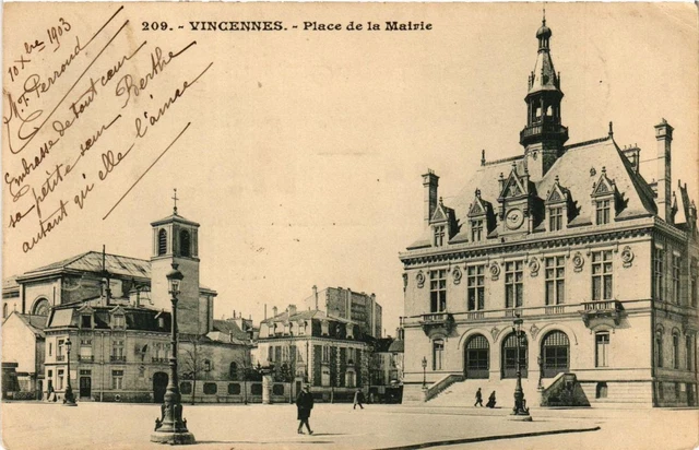 CPA AK VINCENNES Place de la Mairie (672329)