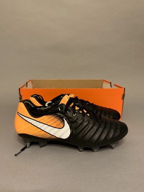 NIKE TIEMPO LEGEND VII SG-PRO Fußballschuhe 897753 008 Gr. EU 40 UVP 230 € NEU