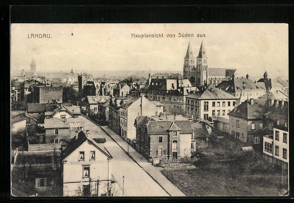 AK Landau, Hauptansicht der Stadt von Süden mit der kath. Kirche Mariä Himmelfa