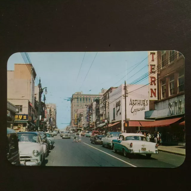 WILMINGTON, DE * LOOKING NORTH on MARKET STREET * UNPOSTED CHROME, Early 1960s
