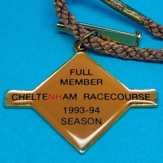 Cheltenham Horse Racing Members Badge - 1993 / 1994