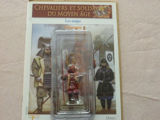 Plats d'étain Soldats casque à pointe et 2 roues - Flat tin