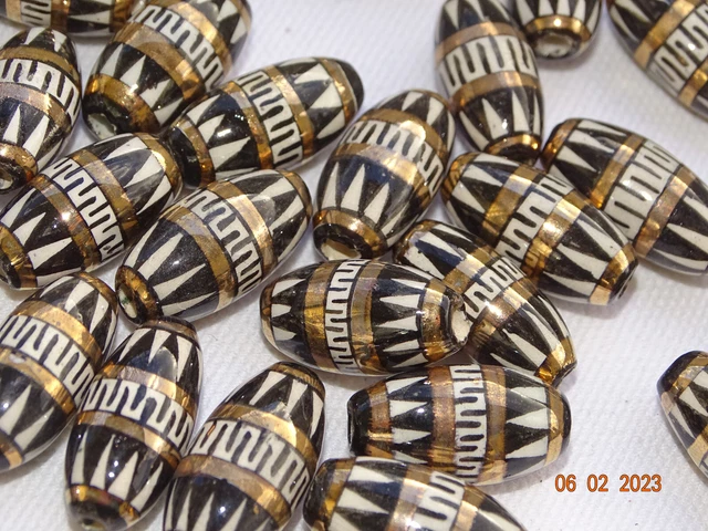 25 Perlen Keramikperlen bemalt gold - Muster Handarbeit  Peru