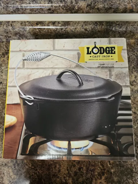 Lodge L10D03 Cast Iron Preseasoned 7 Qt Dutchoven With Cover