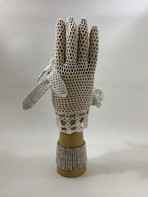 Vintage 1950s Ivory Crocheted Fish Net Stocking Wrist Length Gloves Size 6.5