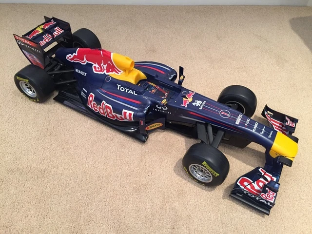 KYOSHO RED BULL Racing RB7 Deagostini Nitro RC F1 1:7 Redbull