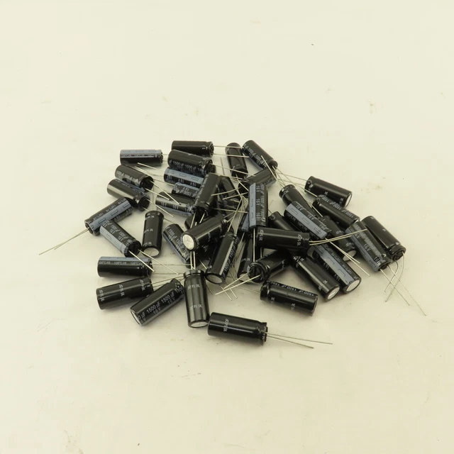 Panasonic 667-EEU-FR1C152L Aluminum Electrolytic Capacitor 16V 1500uF Lot Of 40