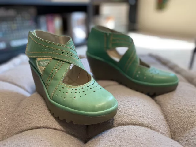 FLY London Womens Spring Green Leather Mary Jane Wedge Heel Shoes size Eu 36