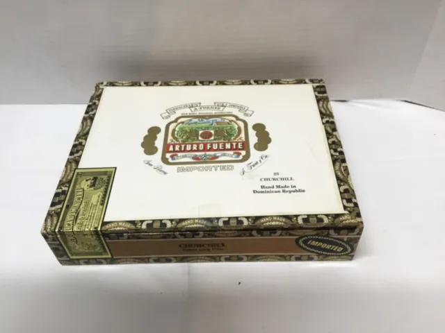 Arturo Fuente Wood Cigar Box Churchill Held 25 Cigars Empty imported Dominican R